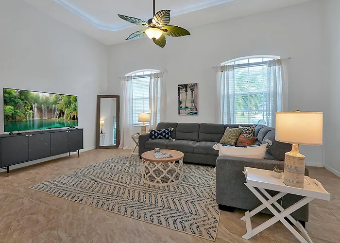 Private Home W Pool, Spa & Game Room