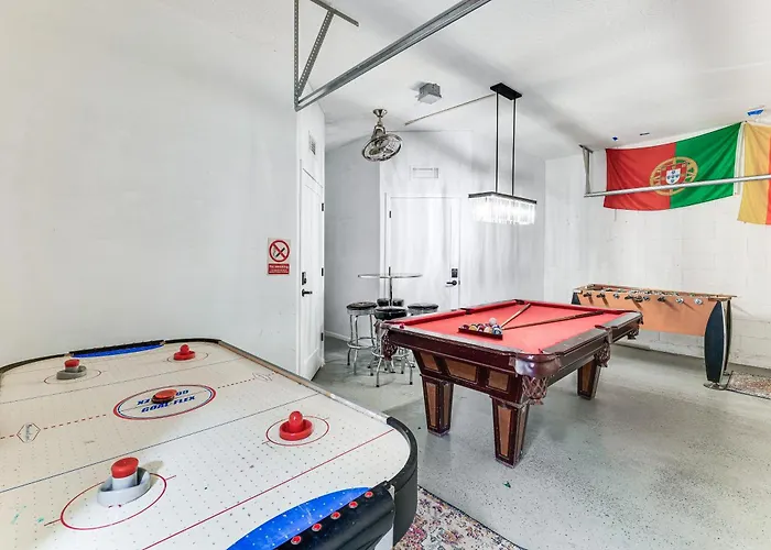 Private Pool & Spa: Disney-Area Family Home!